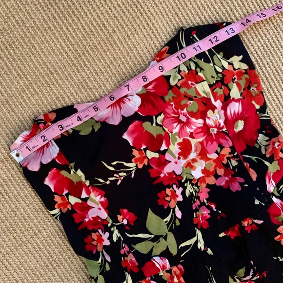 UO sweetheart neck fit & flare strapless sundress - Picture 5 of 9